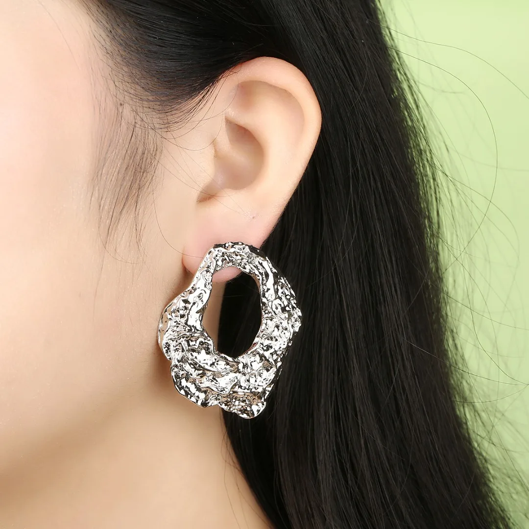 Металлические серьги в стиле панк для женщин с абстрактным рисунком серьга