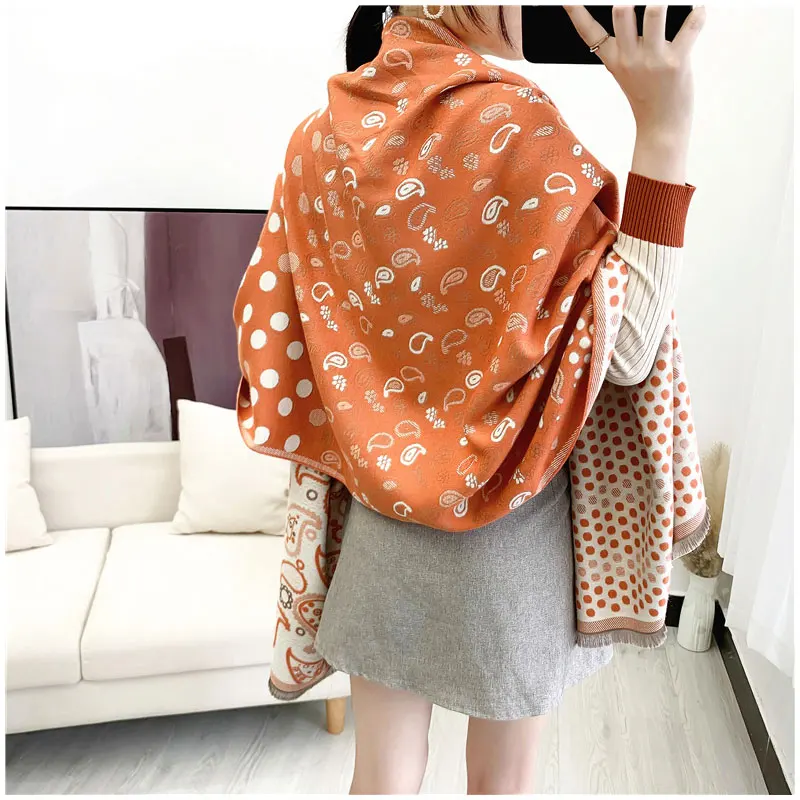 

2022 Luxury Cashmere Scarf Women Pashmina Shawls Blanket Wraps Female Foulard Bandana Scarves Ponchos And Capes Hijab Bufanda