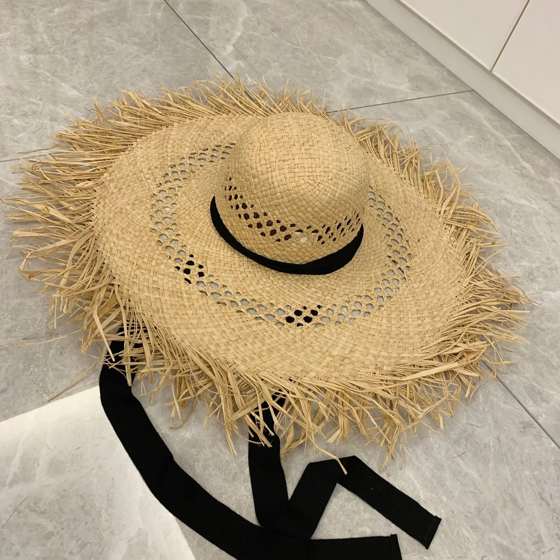 

New Women Wide Brim Summer Sun Hats Foldable Soft Hollow Raffia Straw Hat Ladies Girls Outdoor Vacation Casual Beach Hat Panama