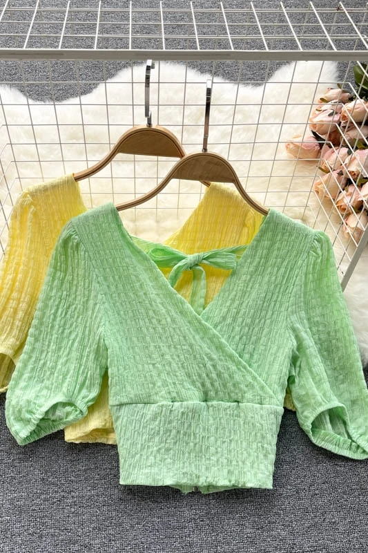 

Small fresh chiffon top female design sense niche heart machine bare-back slim slim short-cut bubble sleeves holiday shirt