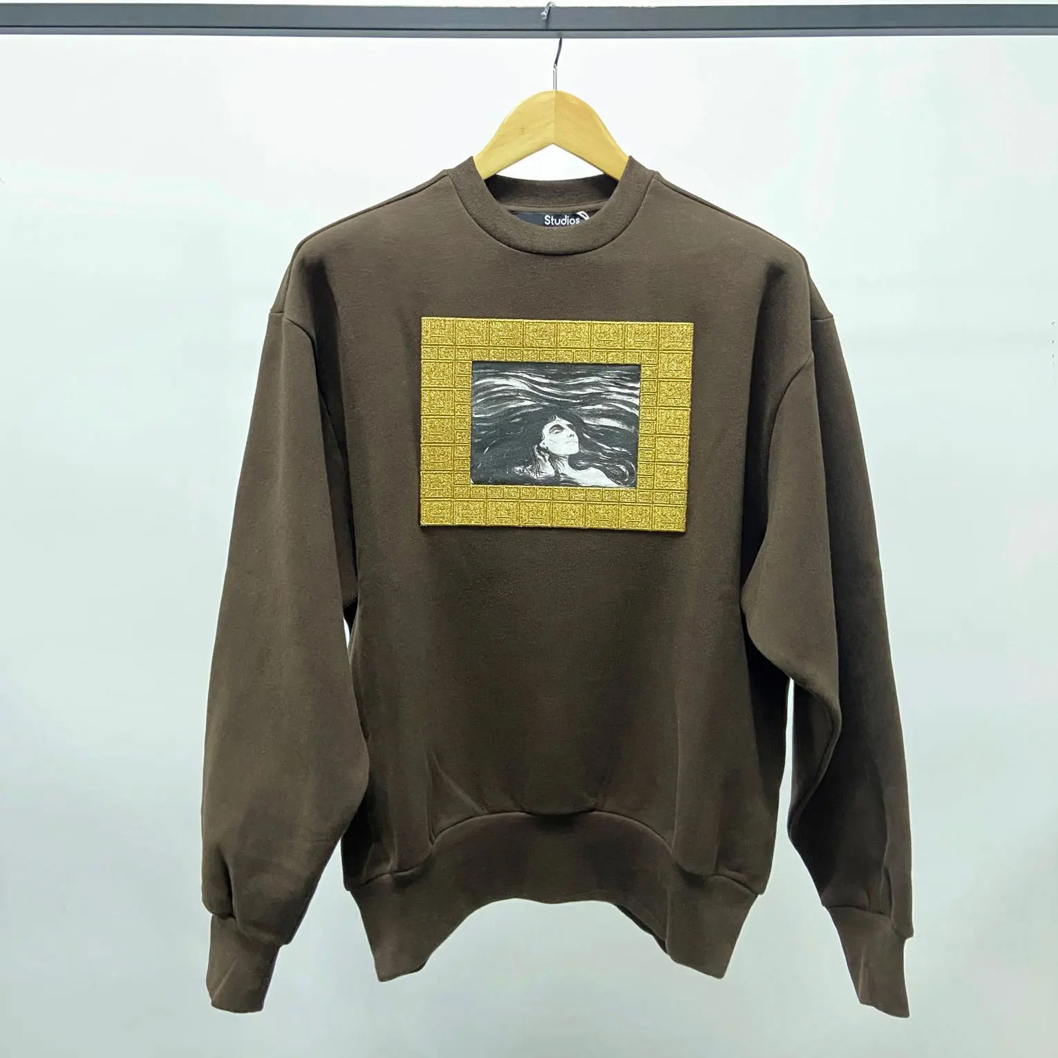 

Embroidered printed women sweatshirt 2022 new o-neck long sleeve fashion lady pullover tops