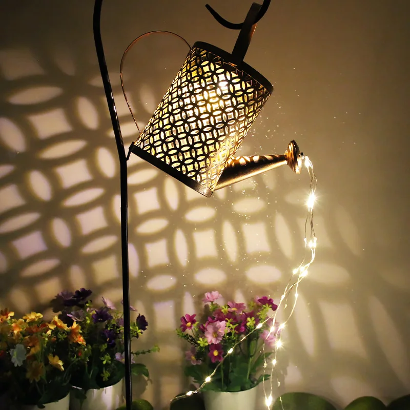 

Садовая водонепроницаемая светодиодная лента на солнечной батарее