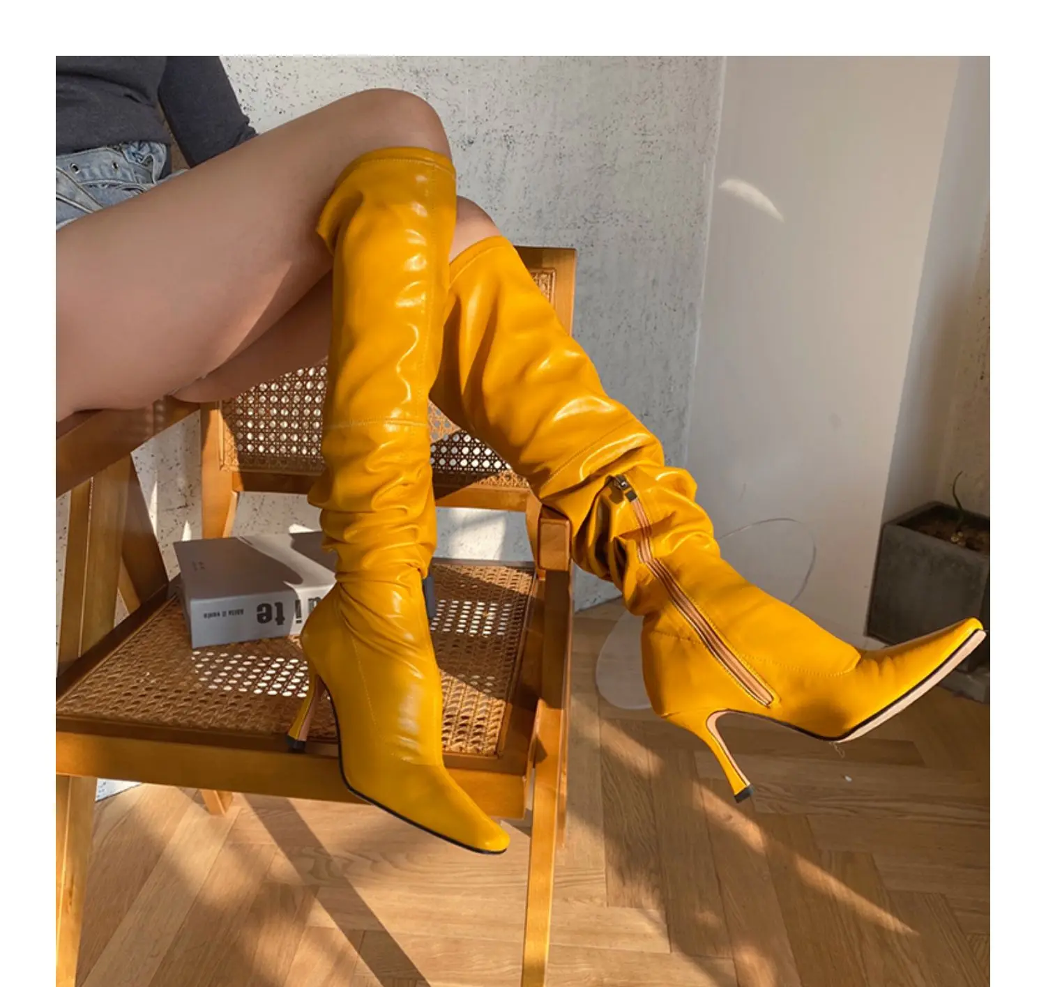 

Модные женские сапоги выше колена из натуральной кожи, привлекательная обувь на шпильке с квадратным носком, C54