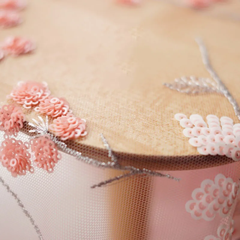 Качественная розовая серия мягкая марлевая ткань блестящая Цветочная вышивка