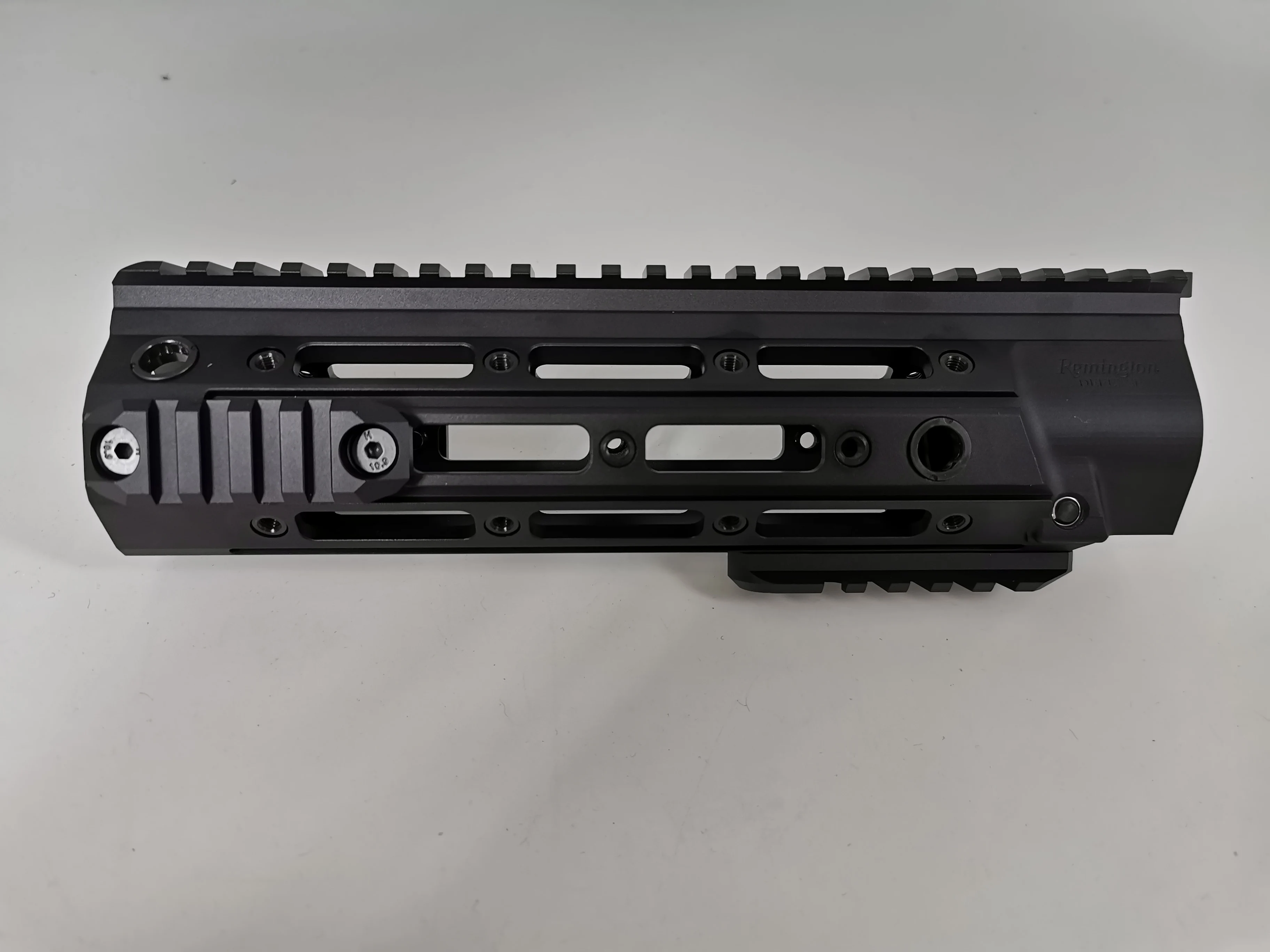 Uniontac 9," Remington Defense handguard для HK 416
