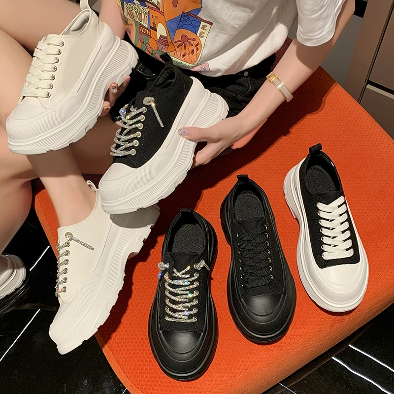 

2021 Summer White Black Sneakers Women Luxury Brand Glitter Lace up Design Chunky Platform Casual Walking Shoes Female Sneakers