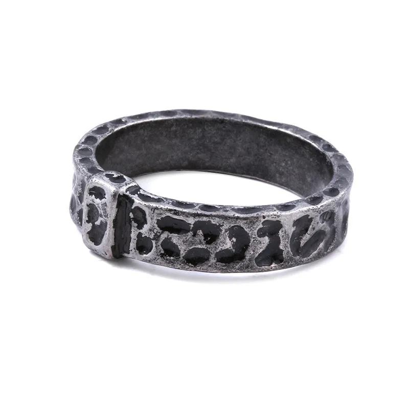 

Outlander Ring Cosplay Costumes Props Claire Randall Jamie Fraser Antiquity Metal Ring
