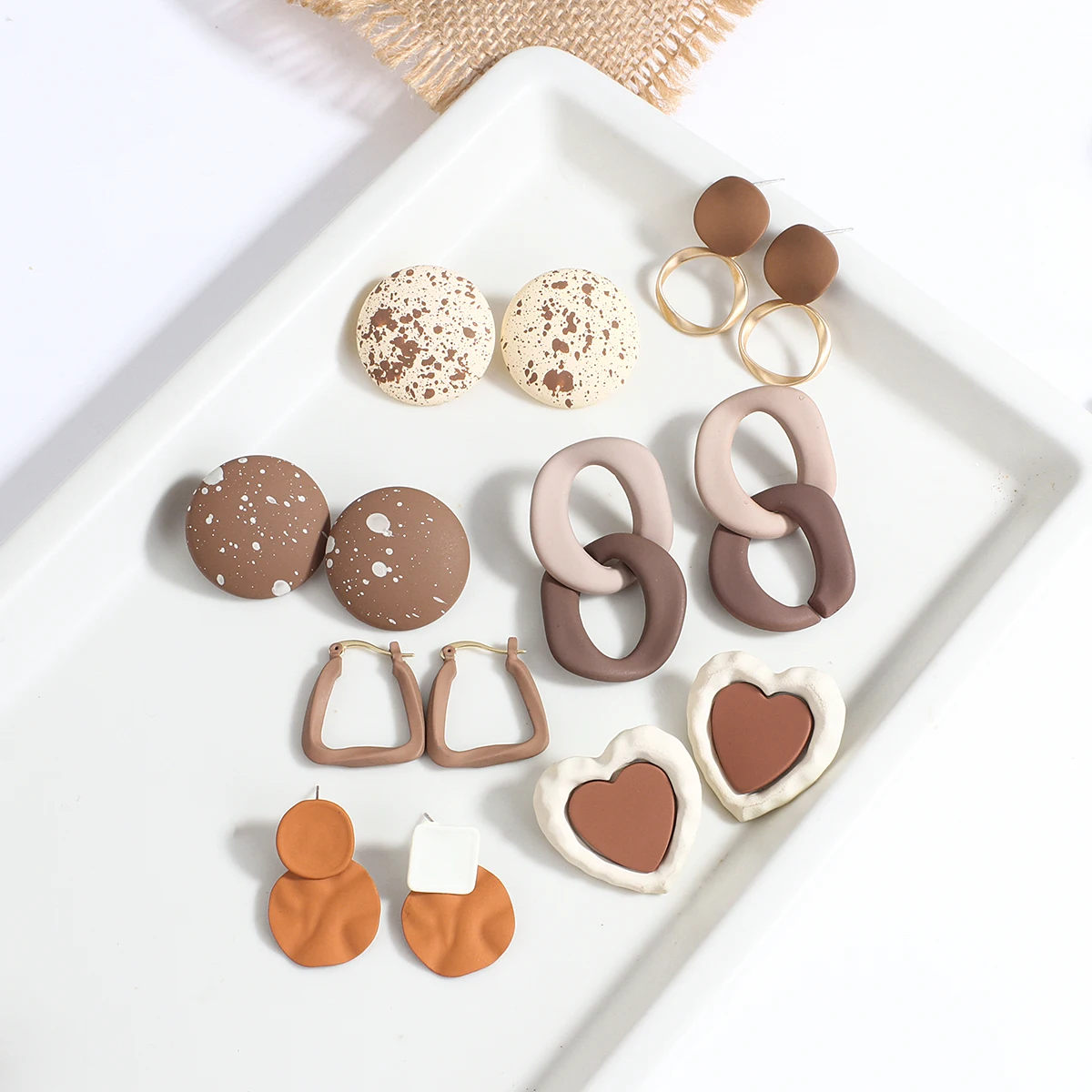 

AENSOA новые 2022 зимние повседневные Бархатные акриловые полимерные металлические висячие серьги разного дизайна геометрические круглые квад...