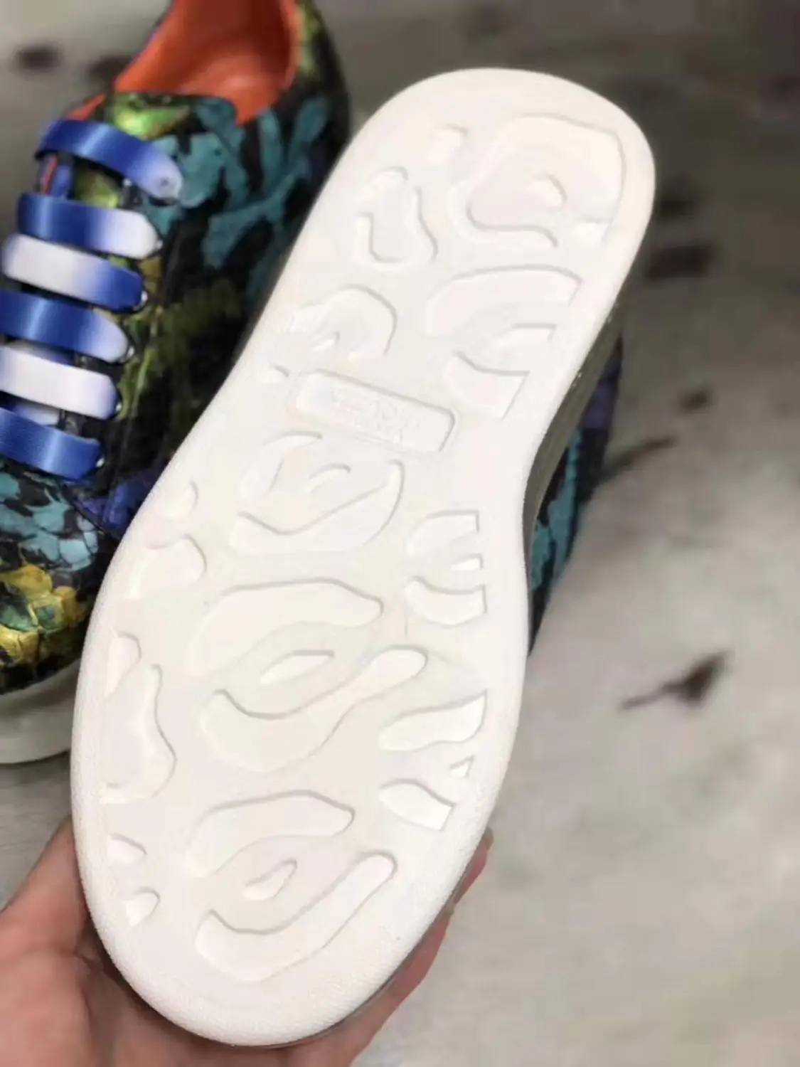 Мужские модные туфли из 100% натуральной кожи питона с подкладкой коровьей