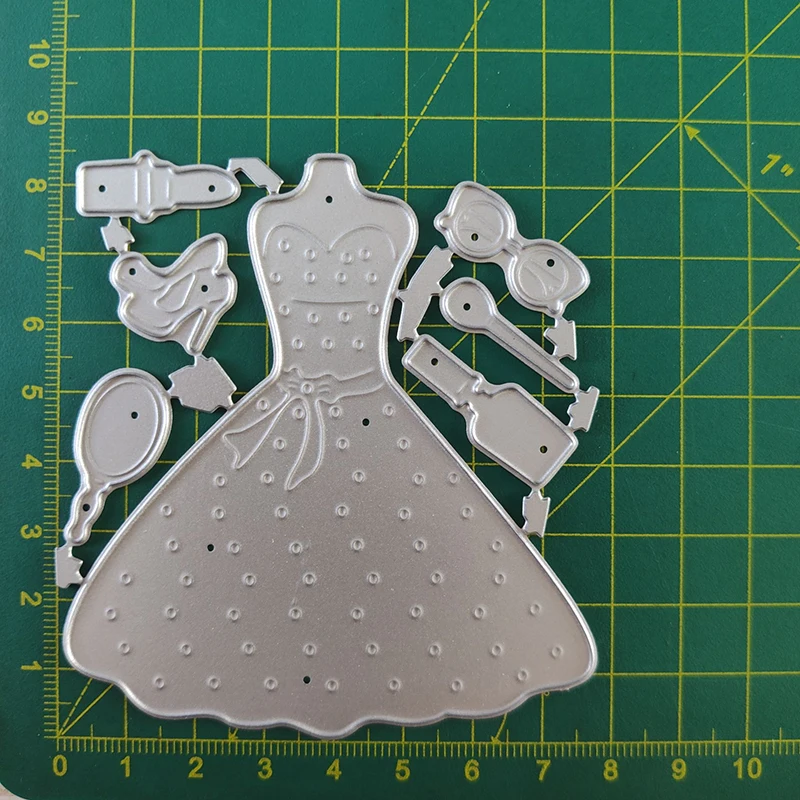 

85*80mm Dress Metal Cutting Dies steel Crafts Stencil For DIY Scrapbooking Album stamp Paper/photo Cards Embossing Die