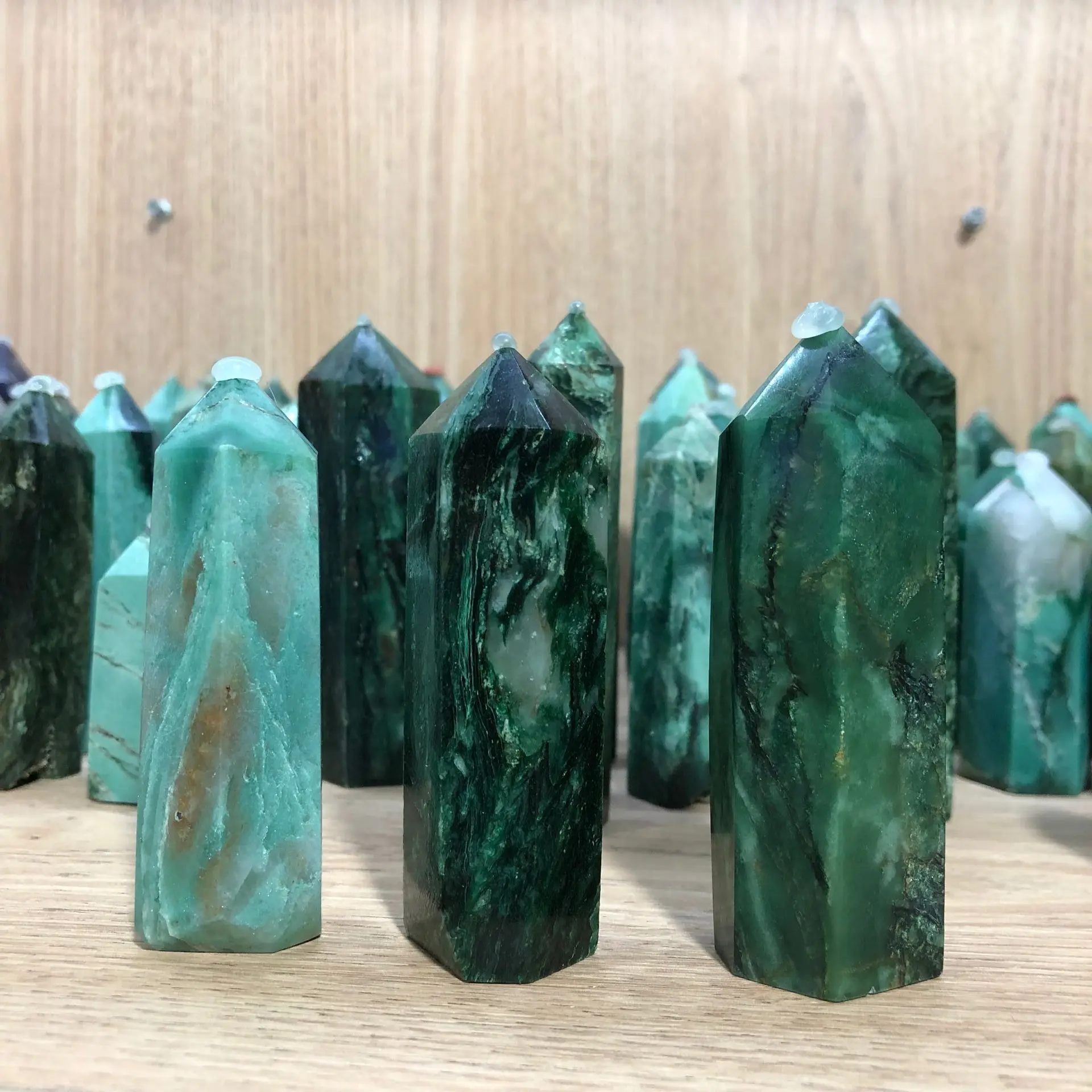 

Natural Brazil Kmaite Point Healing Crystal Stone Tower Carving Euchlorite Mineral Obelisk Ornament For Home Decor