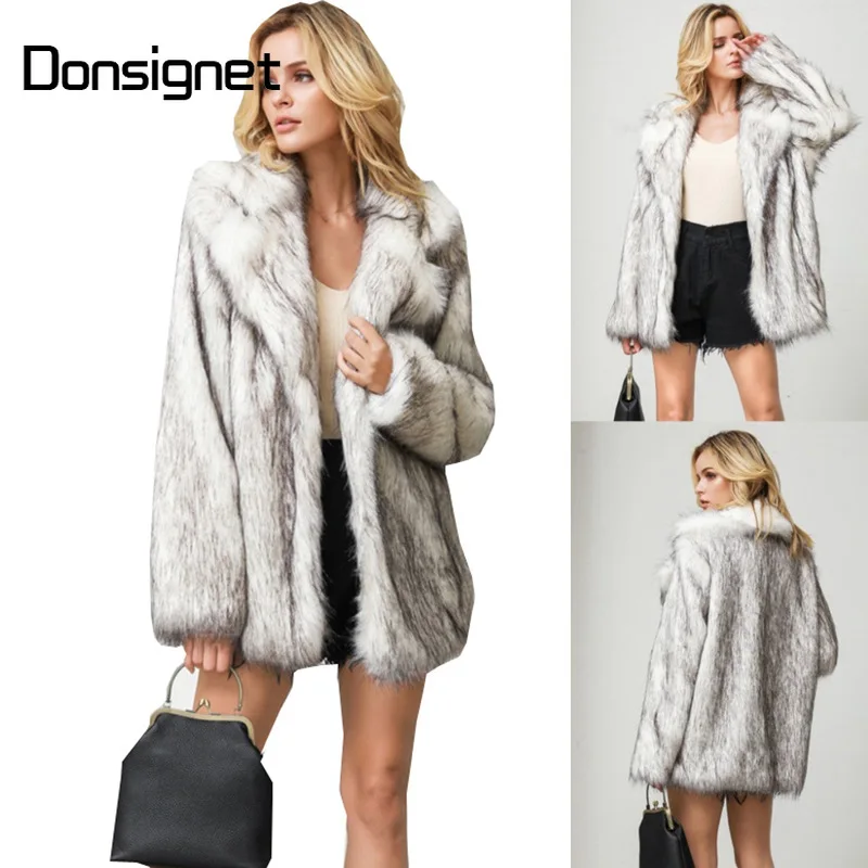 

Женское пальто из искусственного лисьего меха, средней длины