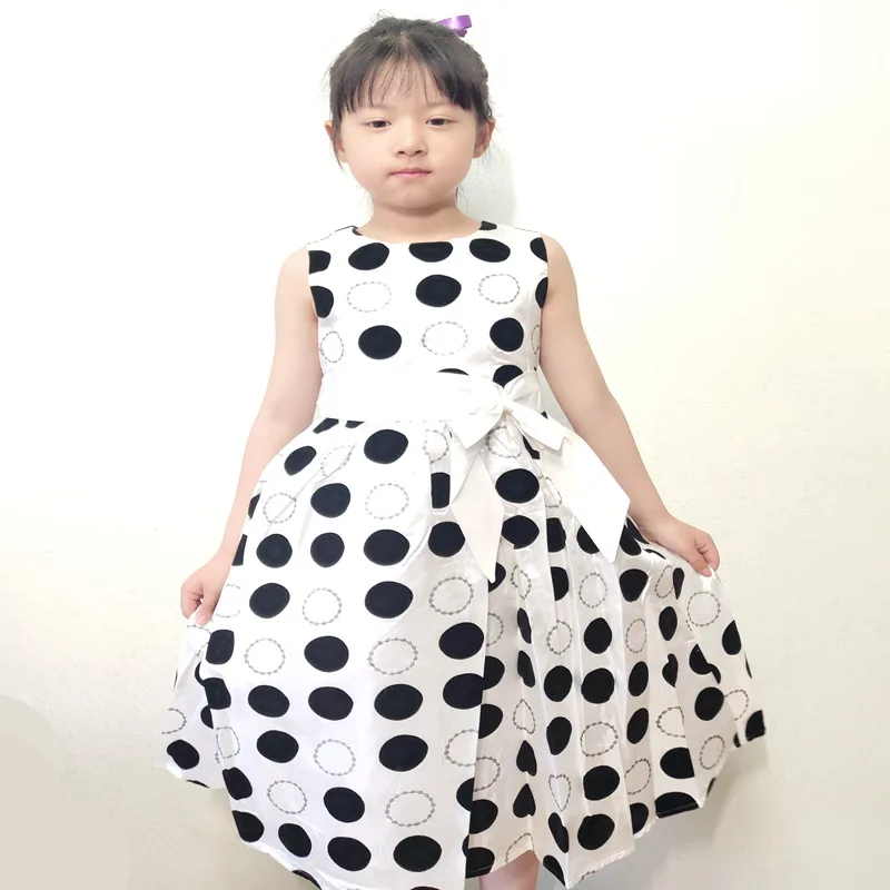 Длинное платье принцессы в горошек с геометрическим узором | Детская одежда и