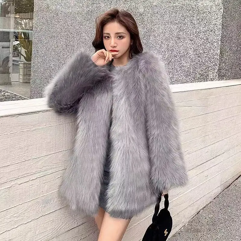 2021 Winter Women's High Quality New Artificial Fox Coat Luxury Fur Coat Loose Coat Thick Warm  Women's Plush Coat