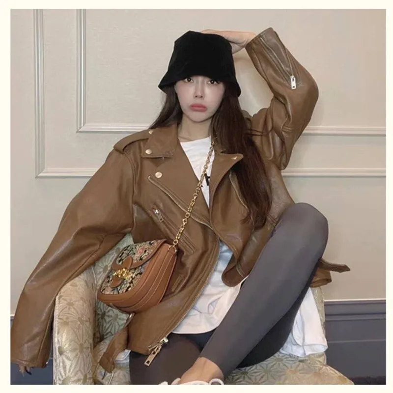 

Куртка женская кожаная демисезонная с длинным рукавом и поясом