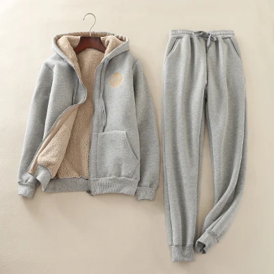light gray Комплект из двух предметов, Женский повседневный комплект, зимний толстый Бархатный жакет, пальто, женский костюм, теплые брюки из овечьей кожи, спортивные топы и штаны - Цвет: light gray