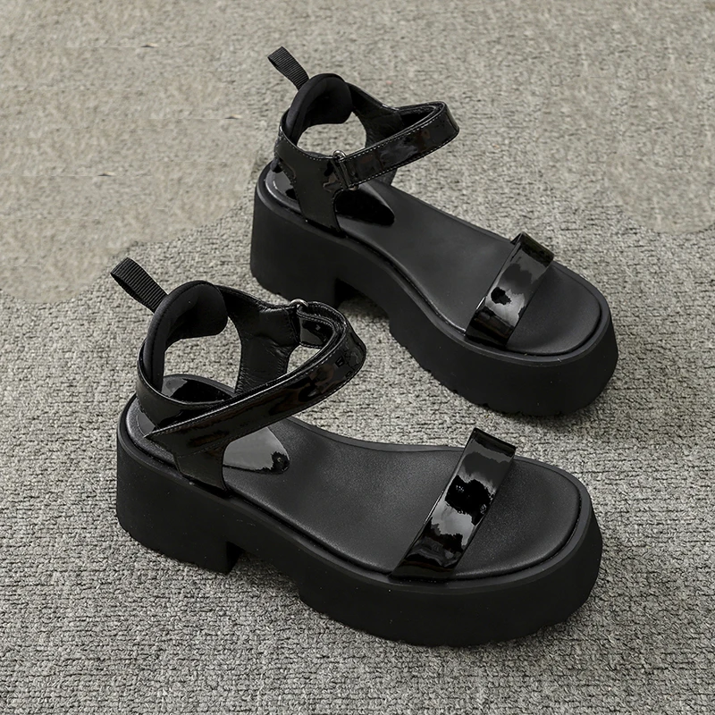 Женские кожаные босоножки на толстой подошве DEAT черные Босоножки с открытым