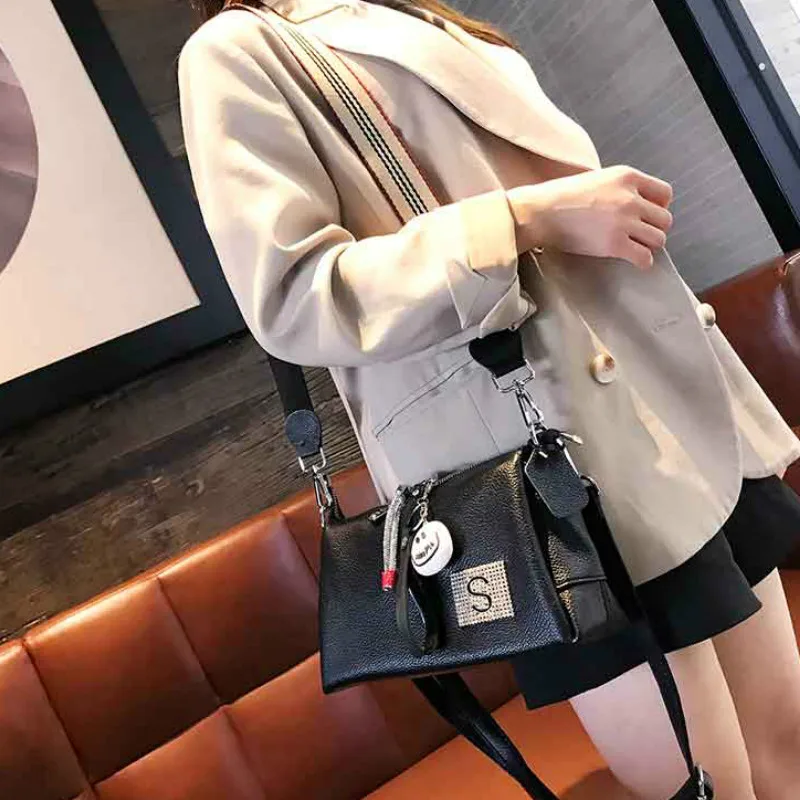 

Split Leather Women Purses and Handbags Luxury Diamond Over Shoulder Bags Crossbody Designer Black Satchels Sac Little Bag