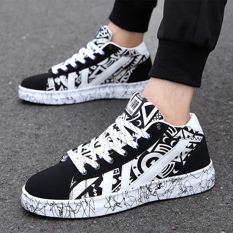 

Autumn Fashion unisex Men Shoes Casual Canvas Shoes Lightweight Lace Up Sneakers Spring Breathable Flats Shoes Male Footwears