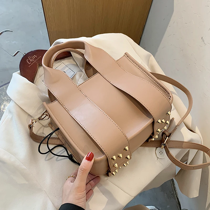 

Classic Casual Fashion Totes Bag Rivets Crossbody PU Leather Bag Women Shoulder Bags