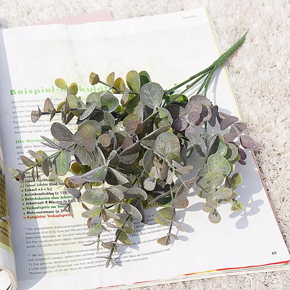 

Artificial Plastic Plants Leaves Green Eucalyptus Branch for Garden Decoration