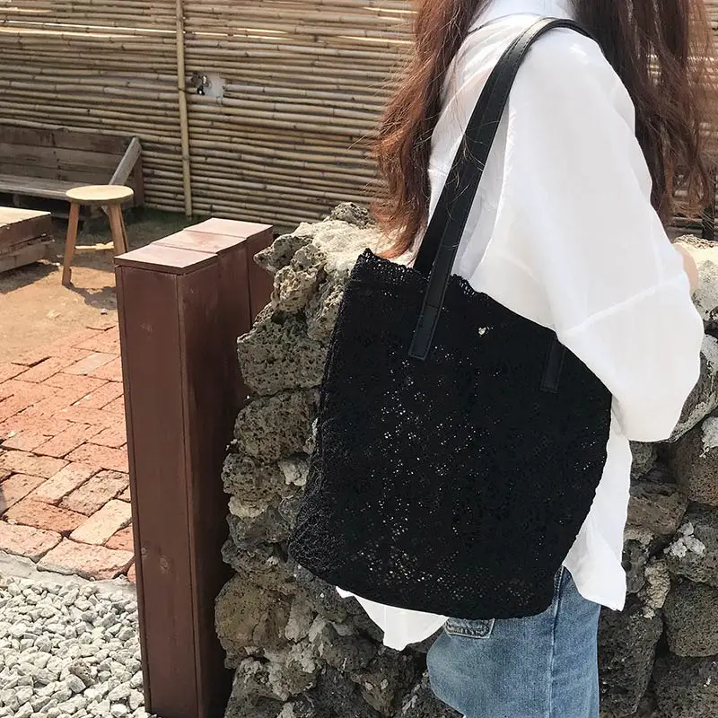 

2021 New Big Capacity Handbag Foldable Vavation Beach Bag Elegant Lady Purse Bucket Bag Summer Lace Shoulder Bag For Women