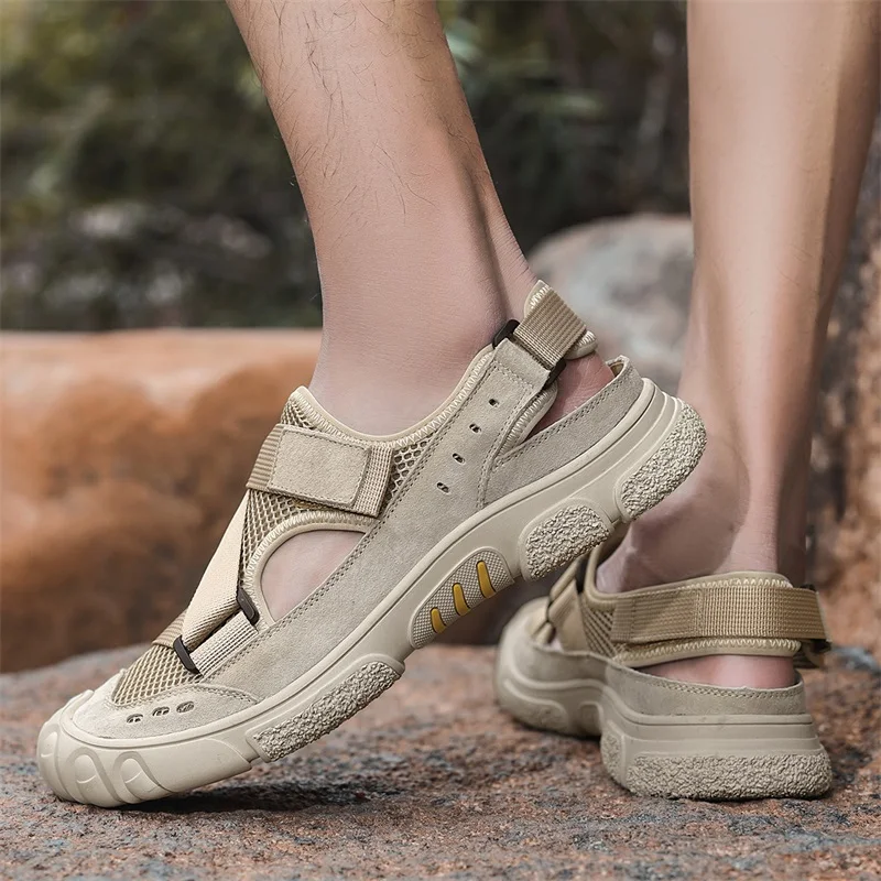 

Sumemr Men Shoes outdoor Handmade Leather Mesh Splicing Sandals Breathable Beach Sandals men Fashion Casual Loafers