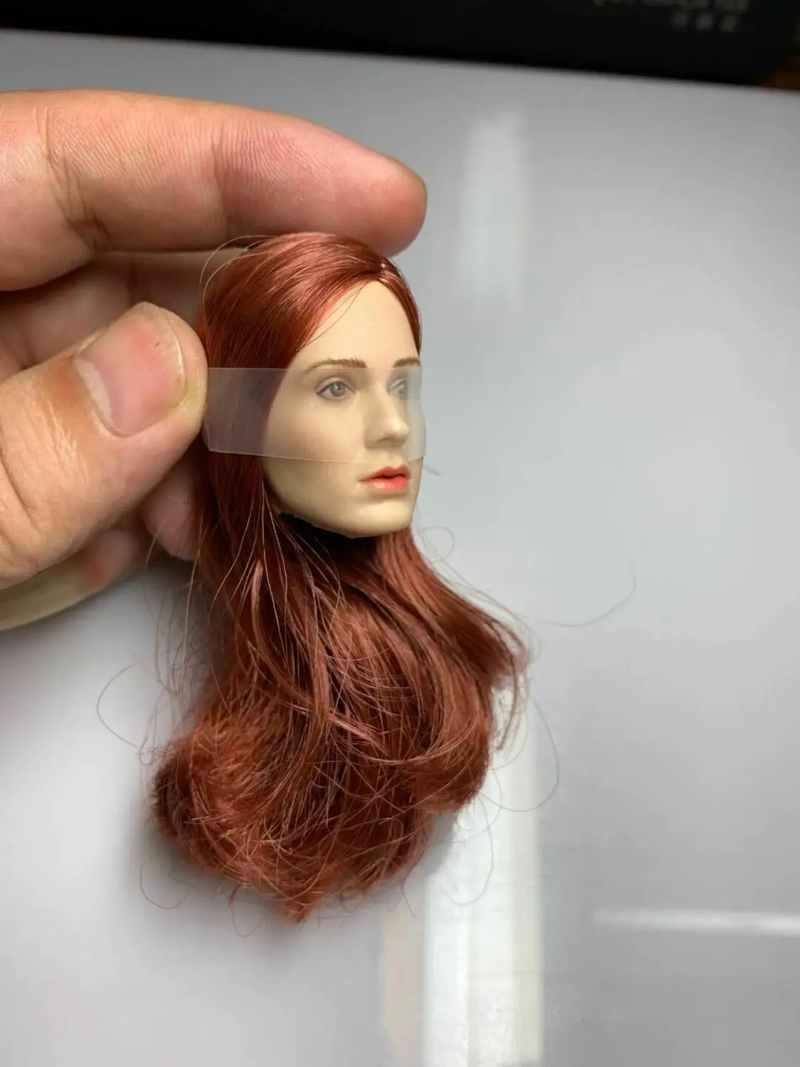 Модель 1/6 года европейская сценическая голова с красными волосами Karen Gillan Nebula