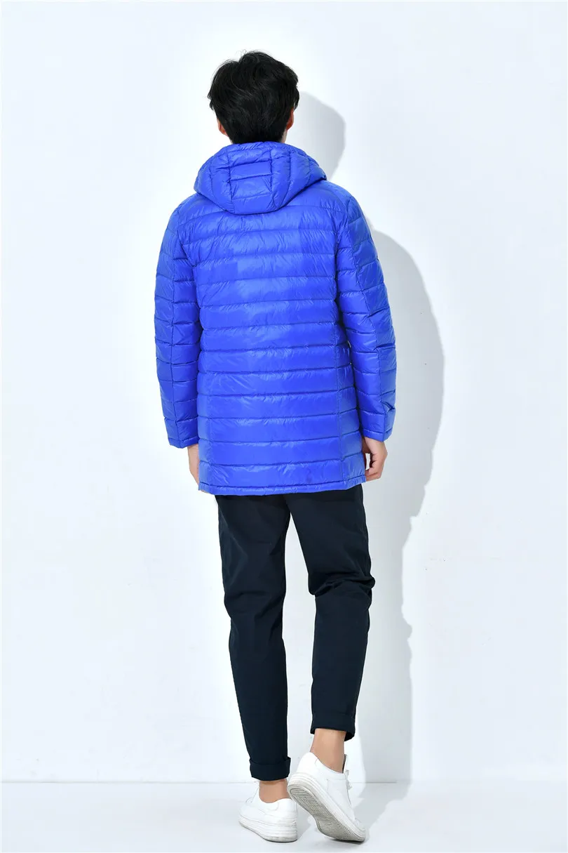 Мужская куртка пуховик на утином пуху с капюшоном ветронепроницаемая теплая