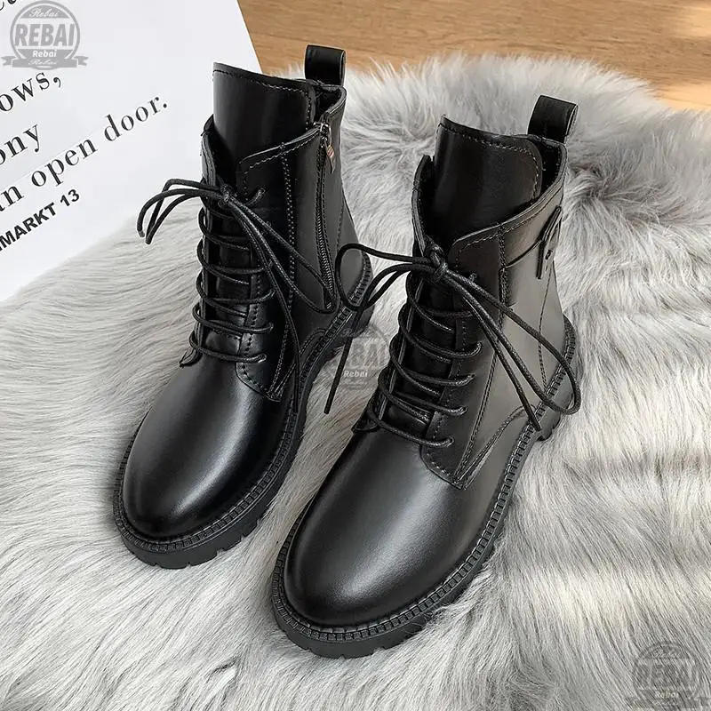 Женские ботинки на молнии с круглым носком из прорезиненной ткани | Обувь