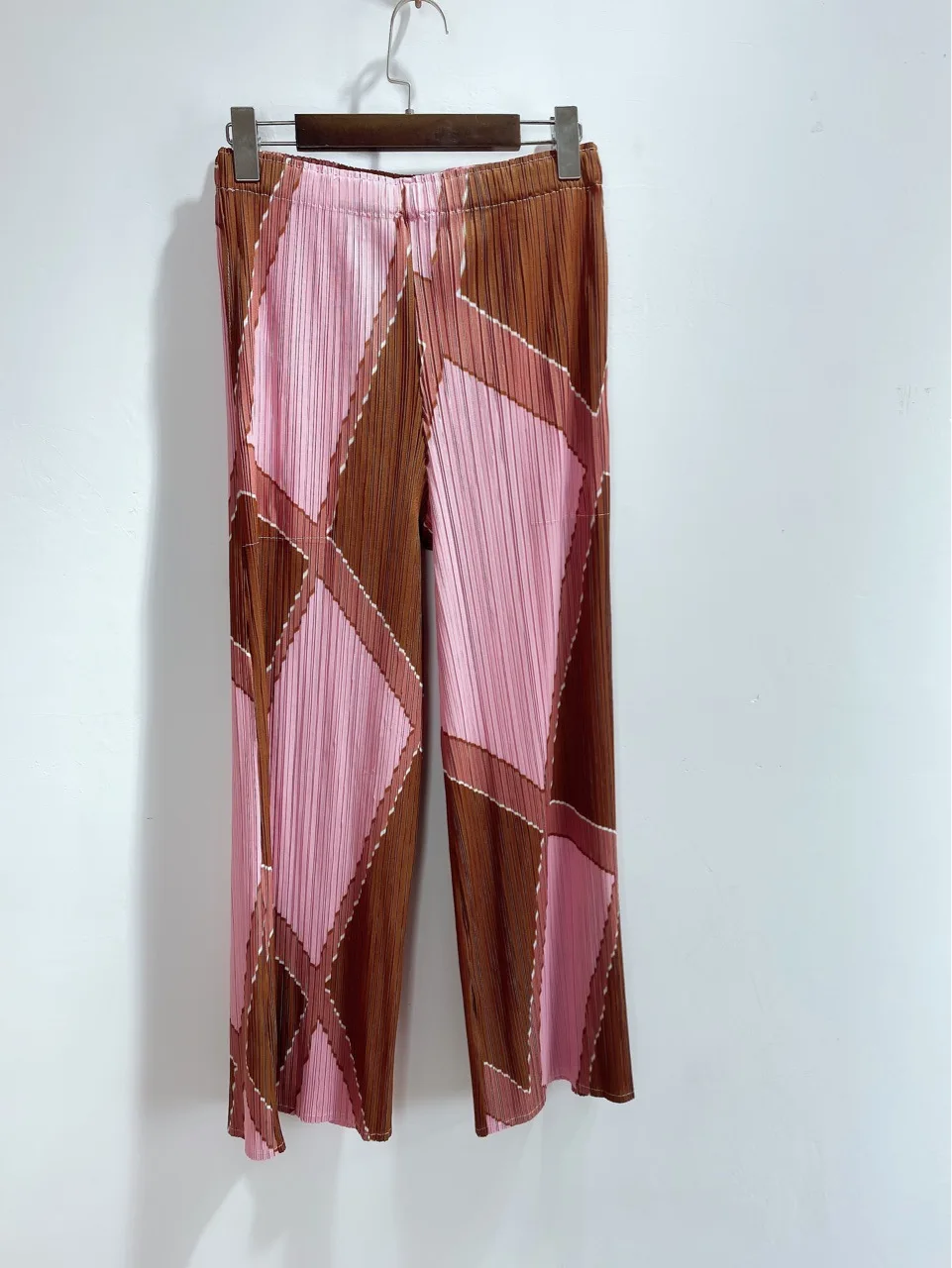 HOT SELLING miyake  geometry print pleated  straight pants  IN STOCK