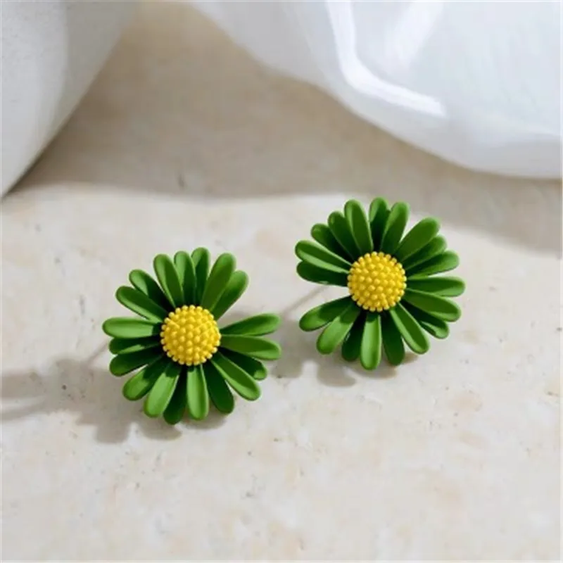 

QIAMNI Daisy Stud Earrings Ins Trendy Kawaii Colorful Floral Delicate Flower Earrings Gift for Kids Women Brincos Pendientes