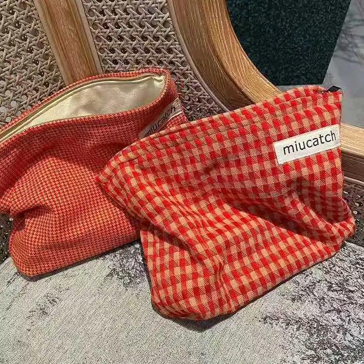 

Вместительная искусственная косметичка для хранения канцелярских принадлежностей, дорожная сумка для мытья ванной, емкость для хранения