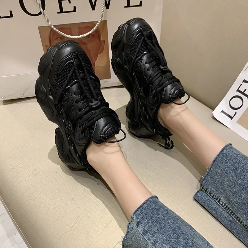 Женские кроссовки на массивной вулканизированной подошве черные повседневные 5