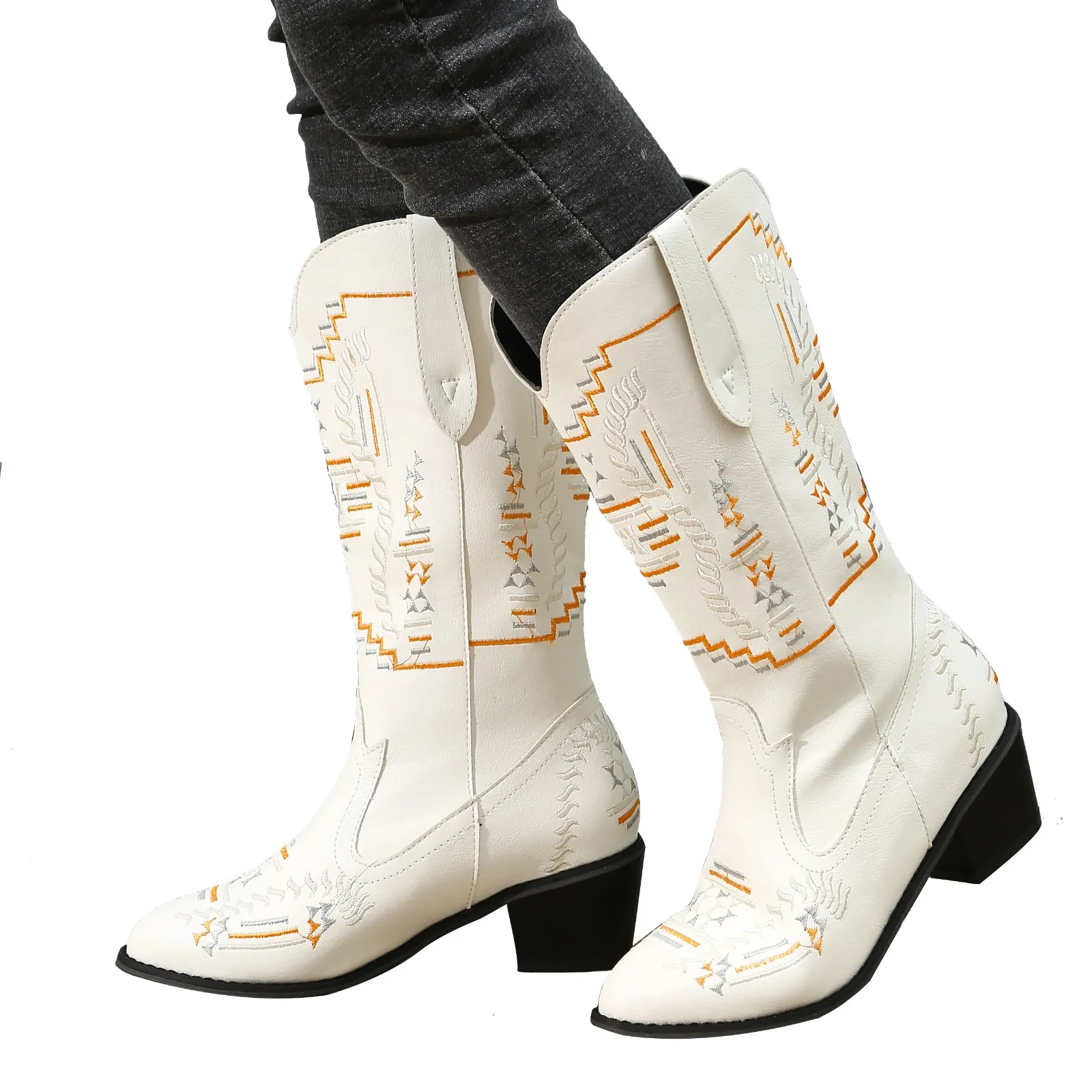 

Genuine Leather Cowgirl Boots Chunky Botas Mujer Brand Designer Cowboy Boots Embroider Casual Shoes Cossack Retro Botas Mujer