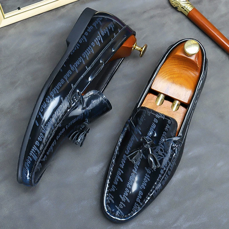 

New Fashion Round Toe Slip on Man Shoes Real Genuine Leather Tassels Loafers Comfortable Men's Outdoor Driving Flats SS730