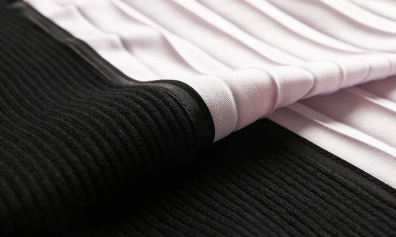 

TWOTWINSTYLE Patchwork Pleated Dress For Women O Neck Long Sleeve Sashes Hit Color Knitted Dresses Female 2021 Spring Fashion