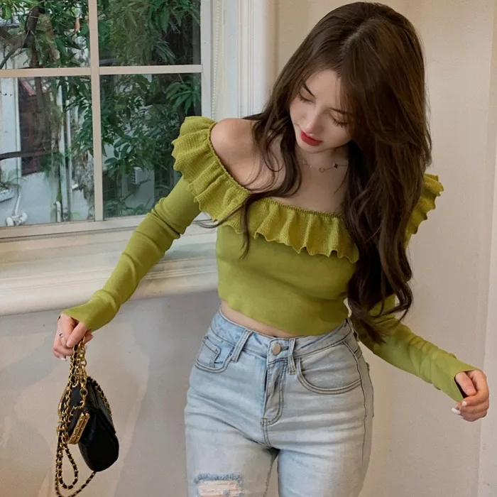 

Good looking fruit green small fresh age off the shoulder long sleeve Lapel slim fitting T-shirt