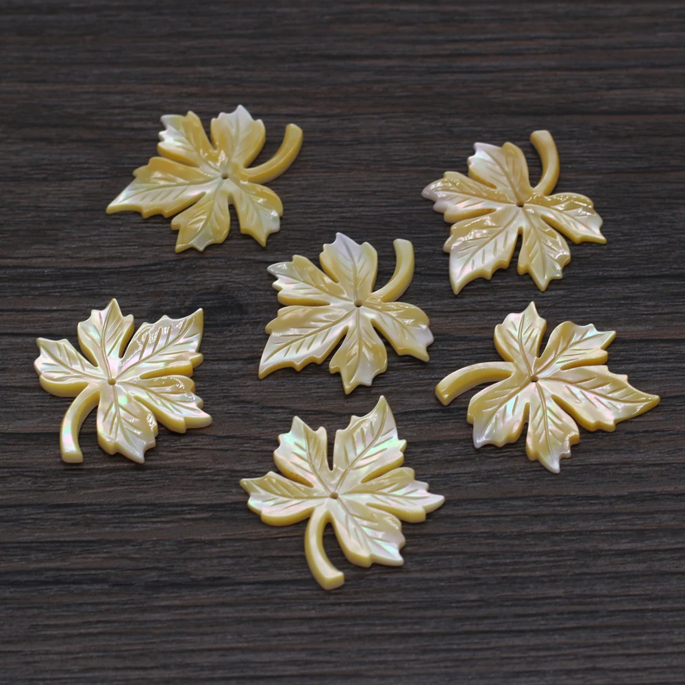 

Small Pendant Natural Yellow Shell Maple Leaf Shape Charms for Jewelry Making DIY Earring Necklace Accessories Ms Gift 25x30mm