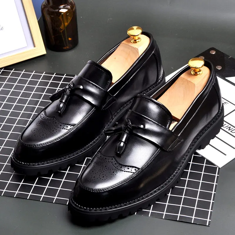 

ERRFC Concise Mens Leisure Dress Shoes Black British Designer Round Toe Slip On Trending Casual Brogue Shoes For Man Tassel