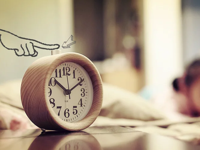 Деревянный креативные часы светильник и удобный будильник простой дизайн