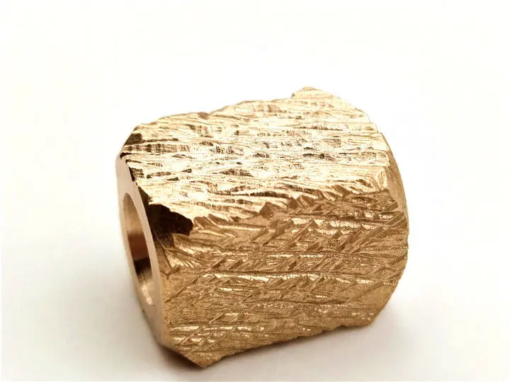 Латунные медные металлические резные бусы на веревочке ручной работы квадратные