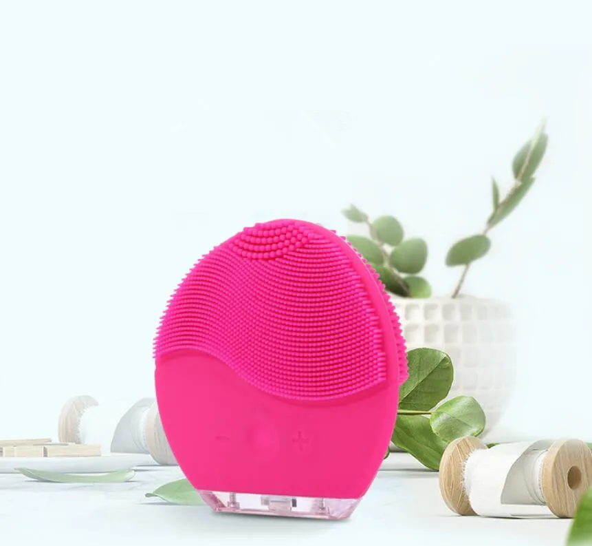 Электрическая массажная Очищающая щетка для лица силиконовая звуковая