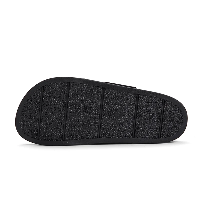 

Fashion Slippers for Men Weaving Casual Shoes Summer Outdoor Slippers Leisure Beach Sandals Bathroom Massage Men Slippers