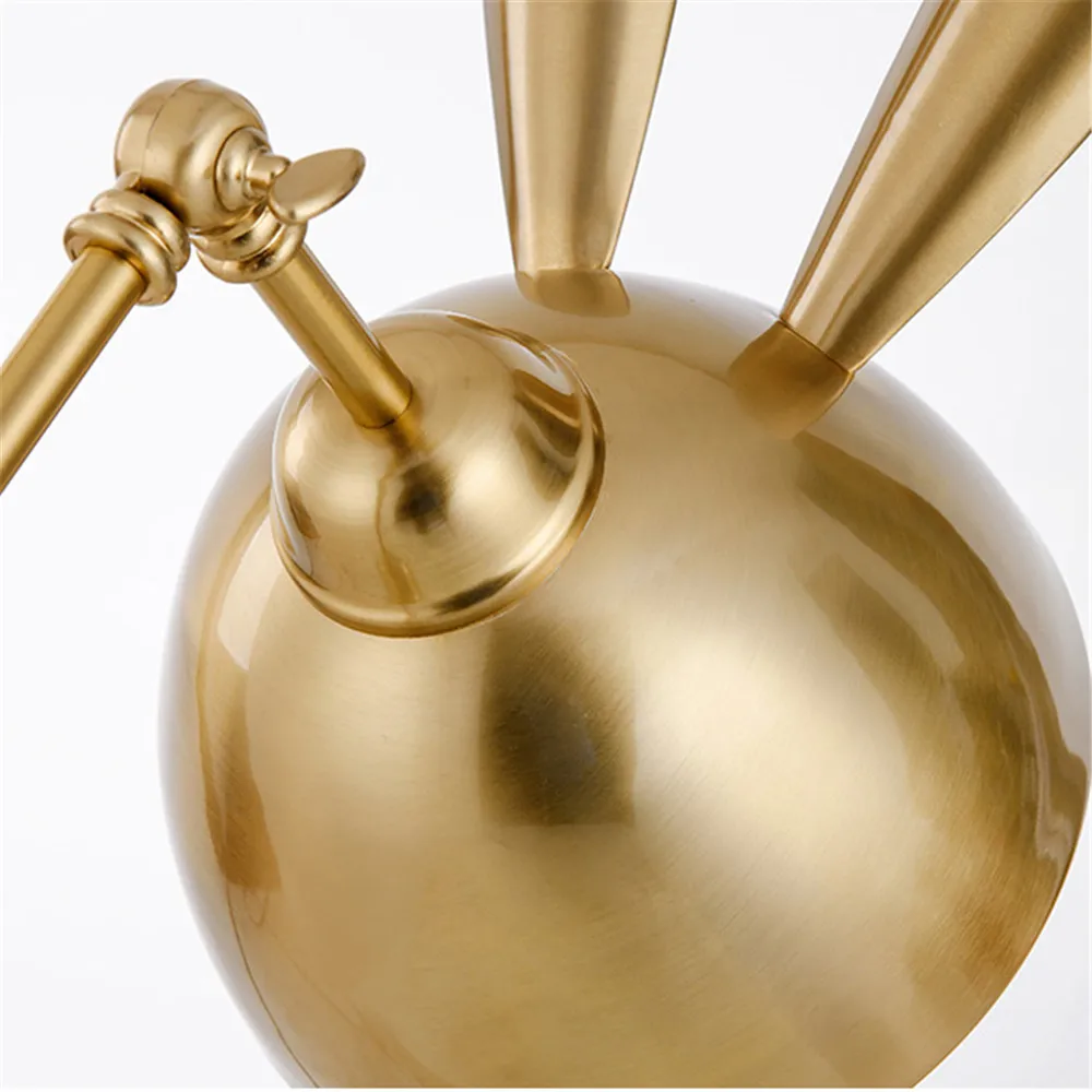 Металлический настольный светильник в виде кролика