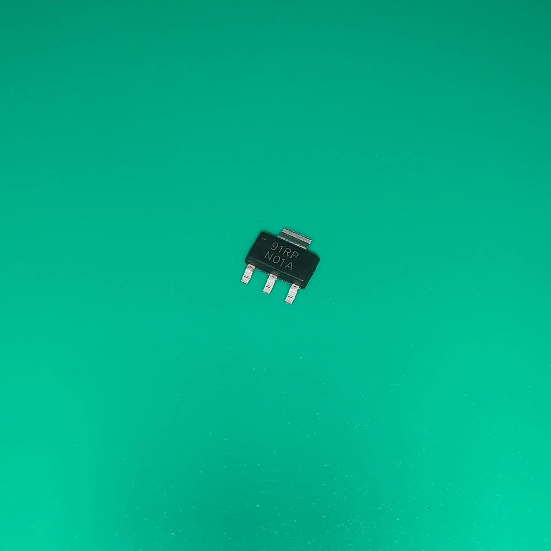 10pcs/lot LM317EMPX SOT223 N01A LM317 EMPX NO1A IC REG LIN POS ADJ 1A SOT223-4 LM317EMPX/NOPB LM317EMP X LM317EMP/NOPB
