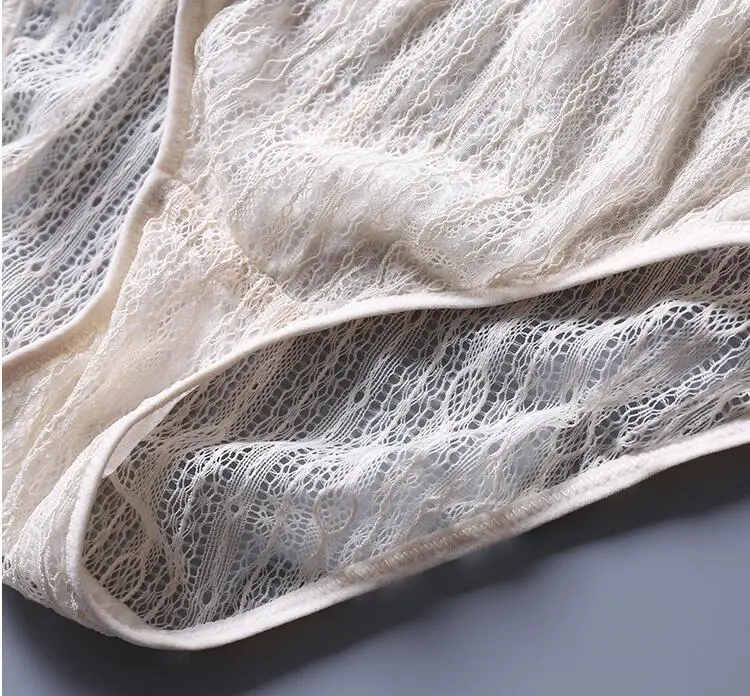 Женские трусики из 100% натурального шелка с сетчатой промежностью средняя