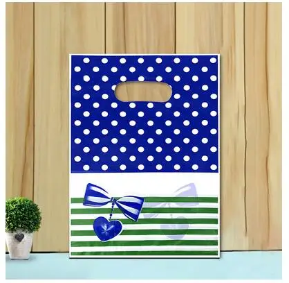 

Пластиковые подарочные пакеты Magic Dragon 50 шт.