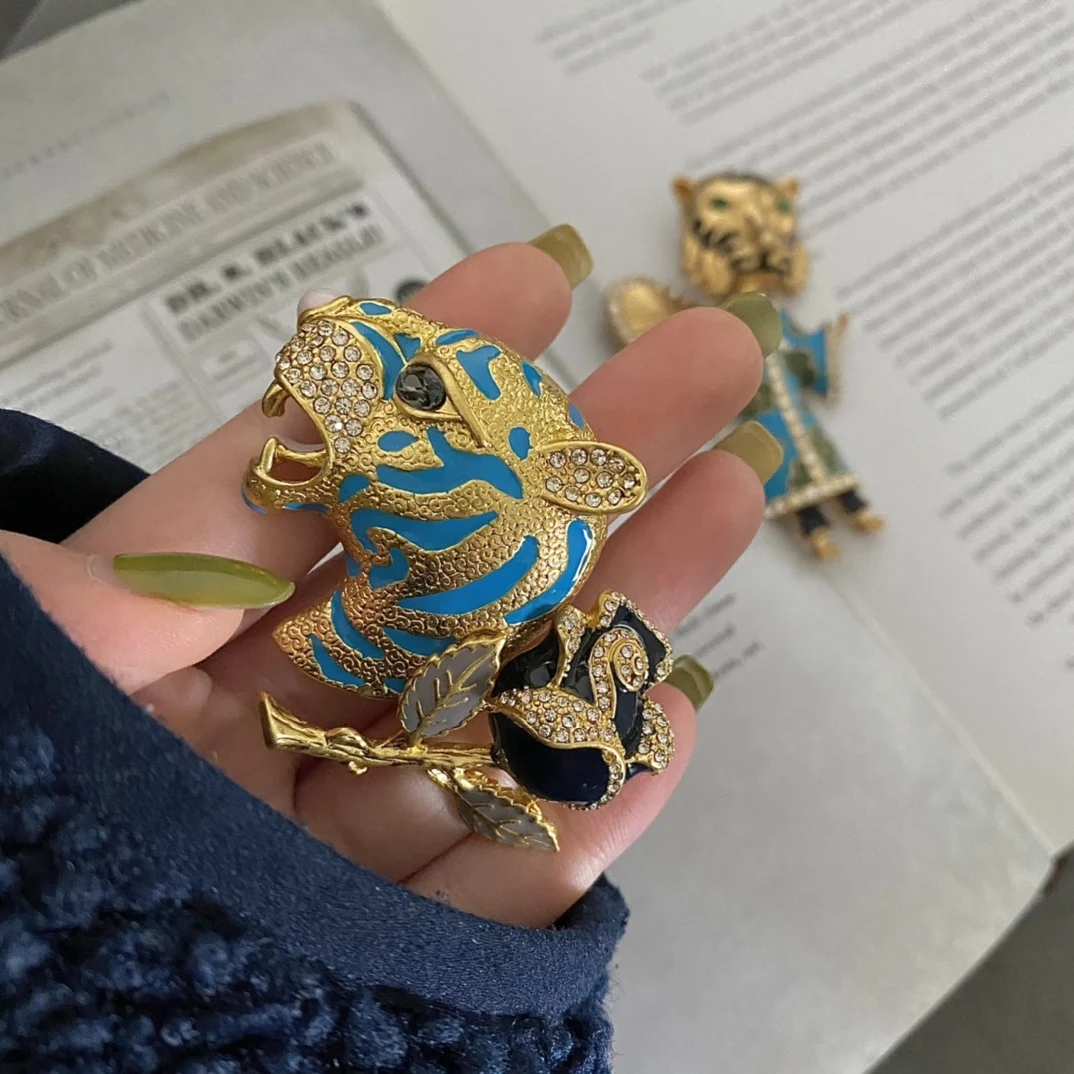 

Европейские и американские винтажные латунные камни, инкрустированные эмалью, Западная брошь под старину, женские Украшения