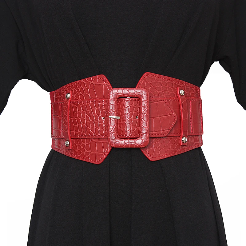 Ремень кожаный женский с большой металлической пряжкой элегантный широкий пояс